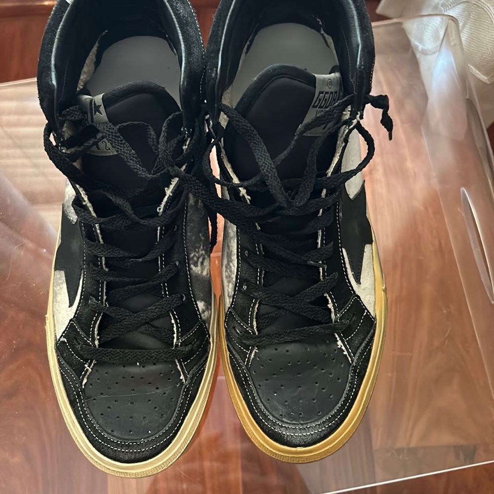 EUC Golden Goose sneakers sz 40